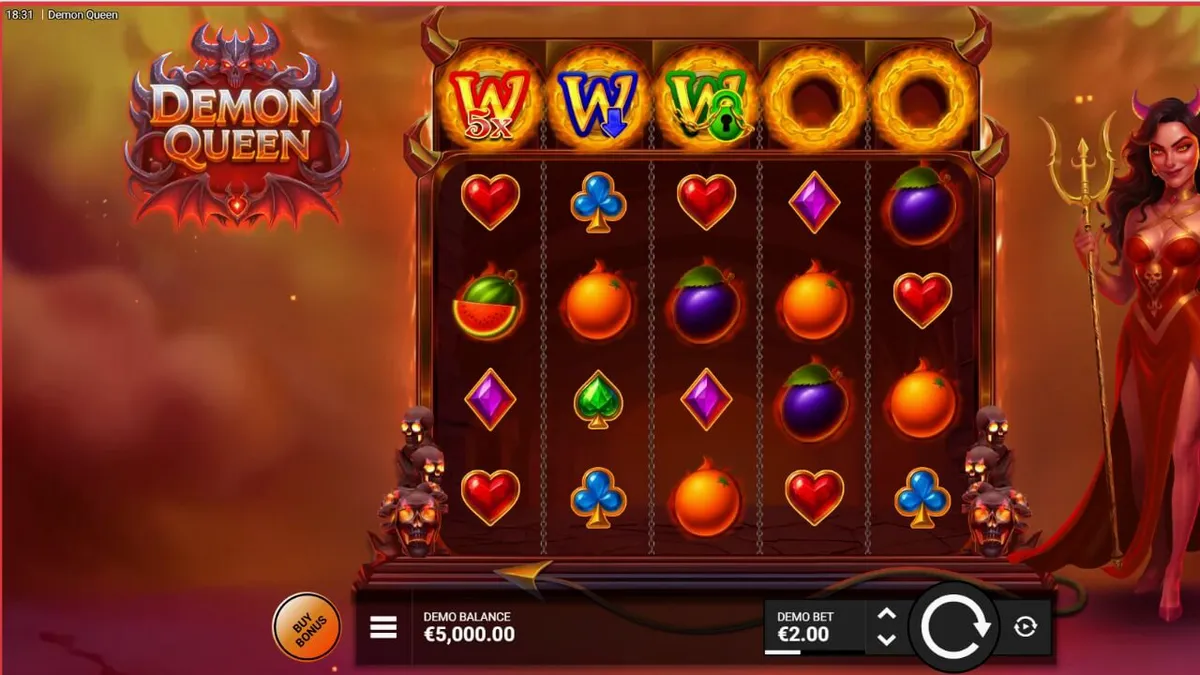 Tampilan visual slot Demon Queen dengan tema horor gotik dan simbol buah iblis.